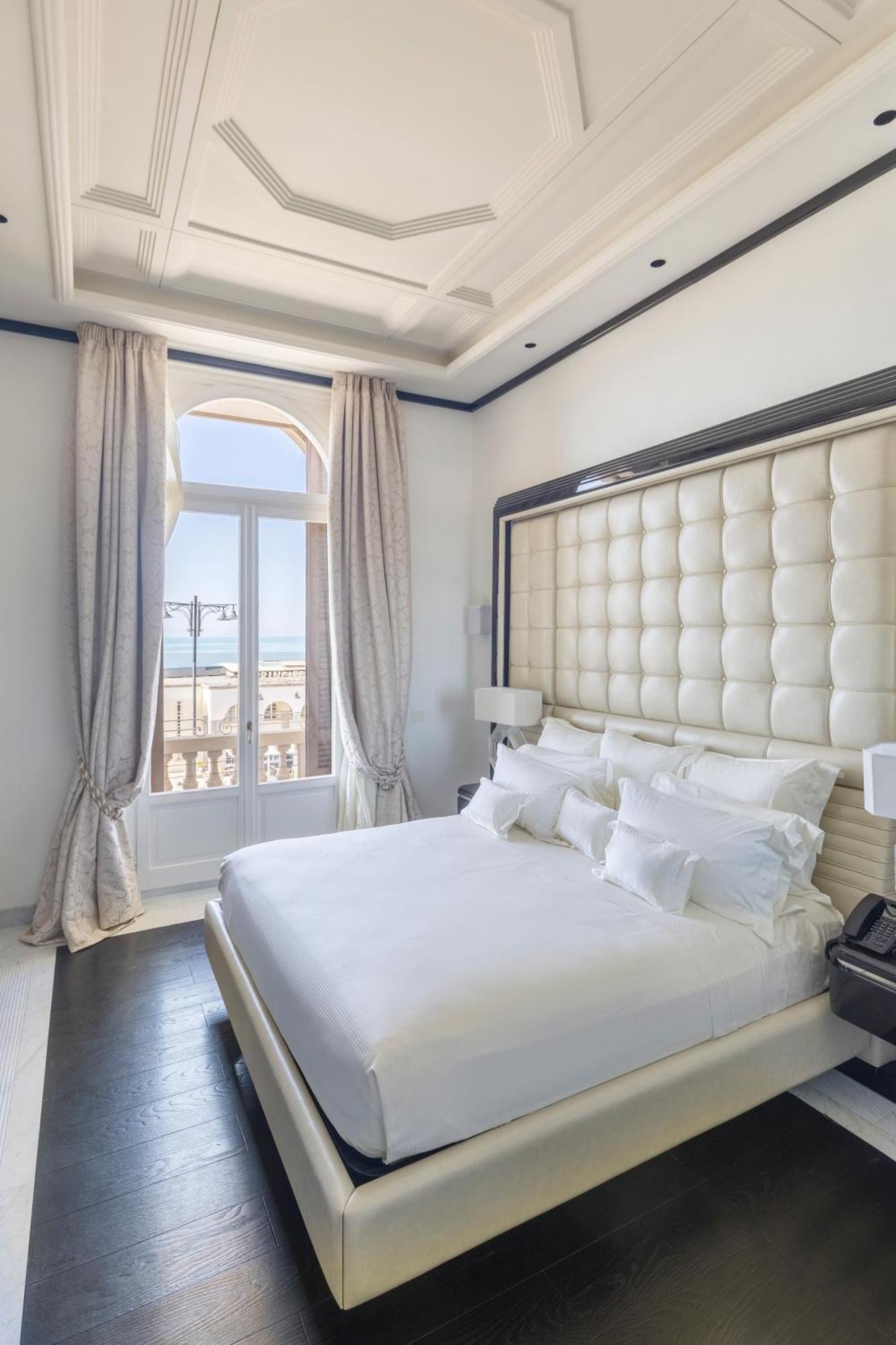 Grand Hotel Principe Di Piemonte Viareggio Bilik gambar